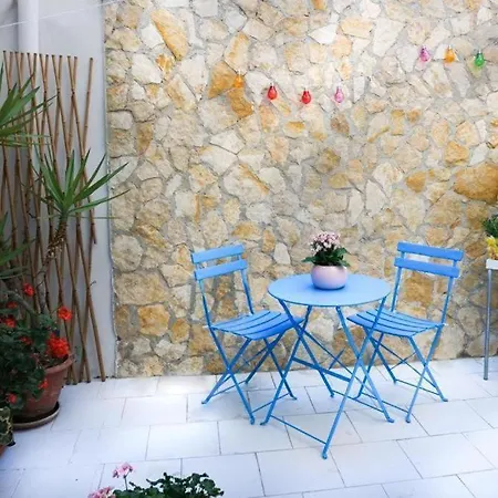 Blue Courtyard Howme Apartment Bari